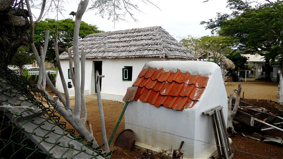 "Kas di Pal´l Maishi - traditionelles Lehmhaus - Museum für typische Gegenstände aus der Zeit der Sklaven