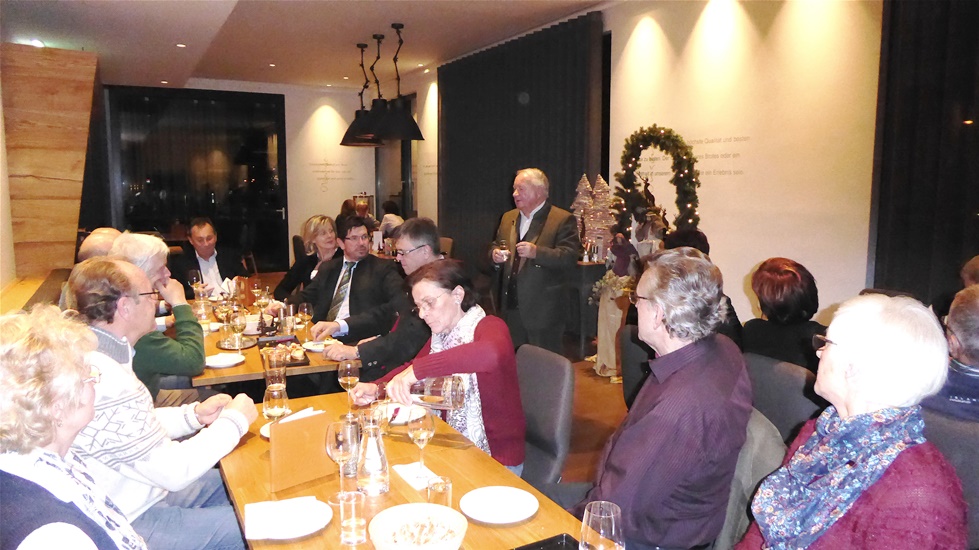 2016_12_27  Weintauffeier im Café Heinzl