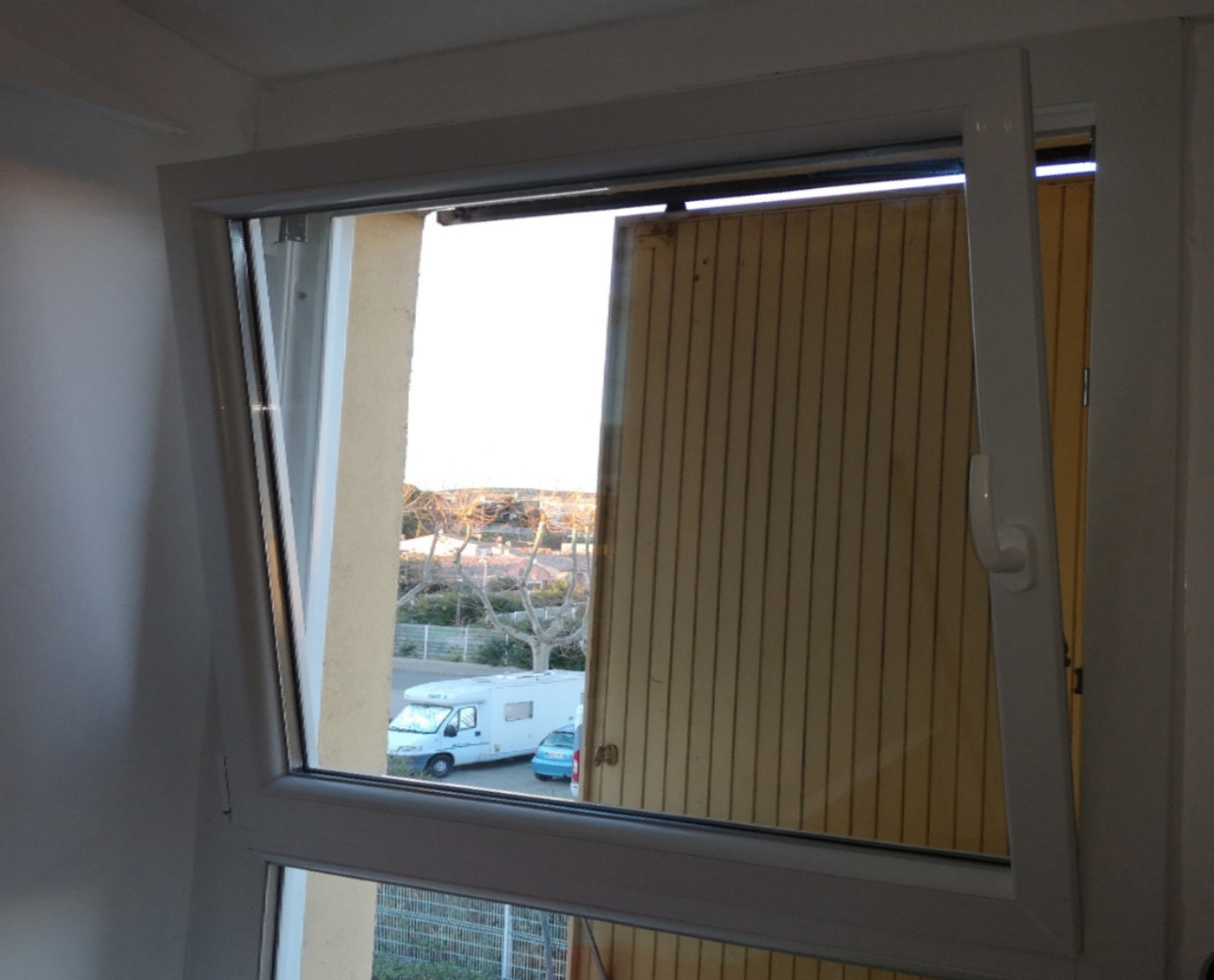 Fenêtre Ouvrant à la française et option Oscillo Battant