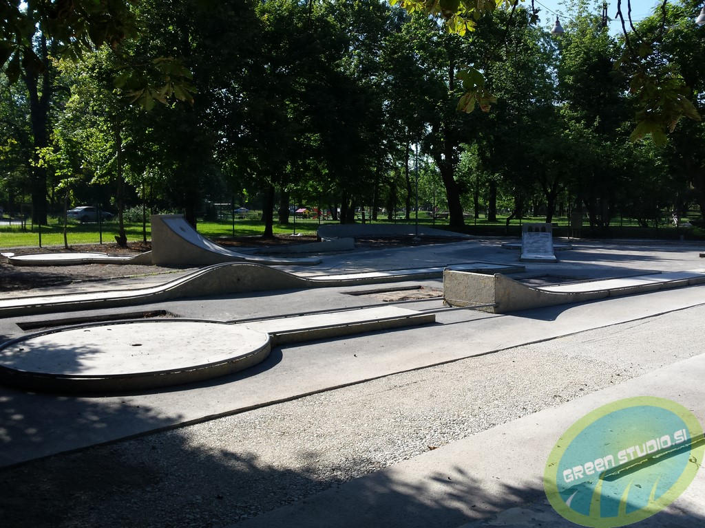 Mini golf umetna trava