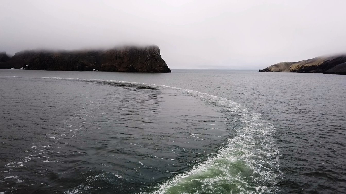 Eine letzte Runde - wir verlassen die düstere Deception Insel