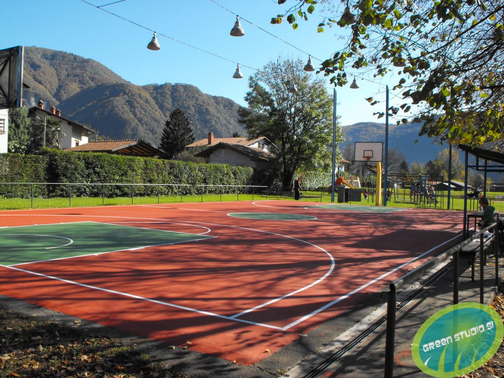 Preplastitev igrišča