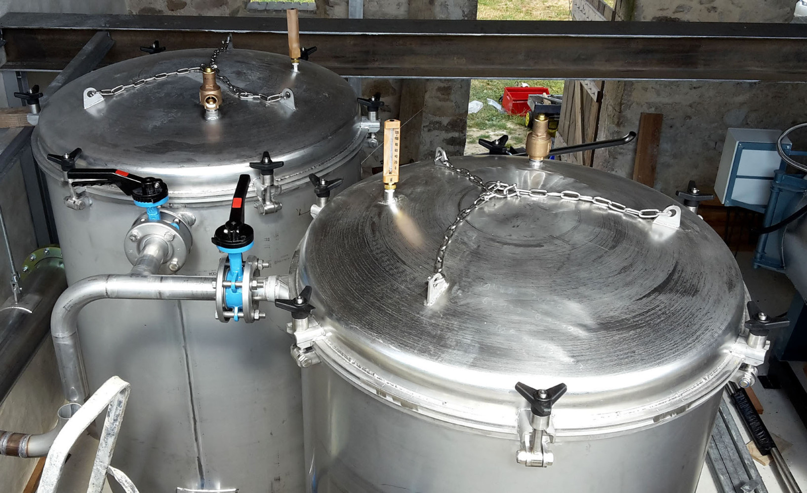 2 Alambics EC1000 avec vannes d'isolement pour utilisation en alternance