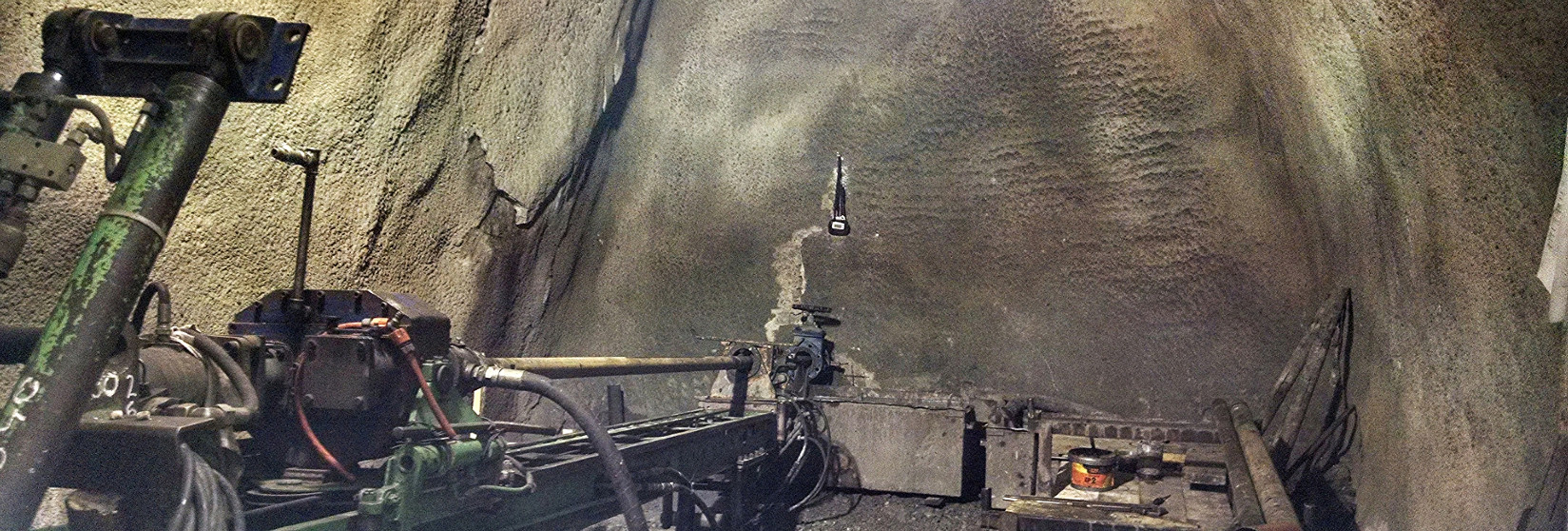 <h2>GEO-HIDRO d.o.o.</h2> <h3>Geologija, geotehnika - raziskave, vrtalna dela</h3>