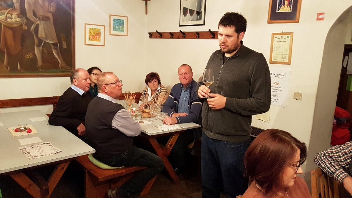 Weinverkostung im Weingut Faber