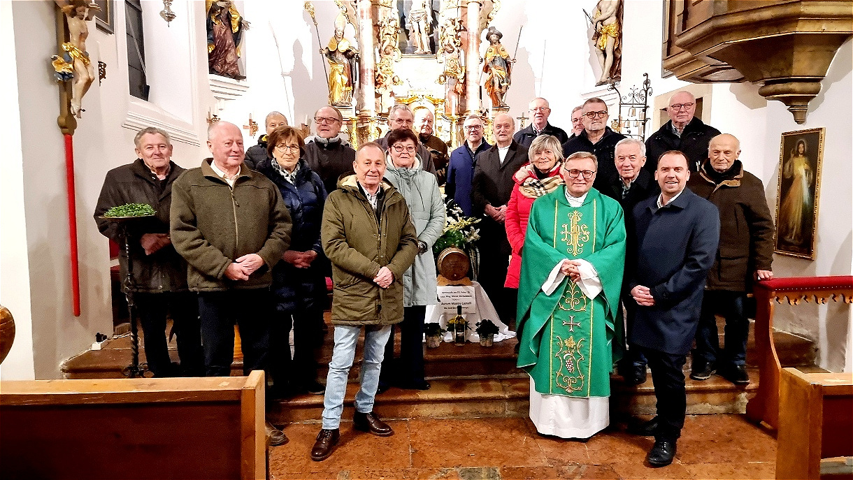 Weinpat*Innen und Winzer*Innen