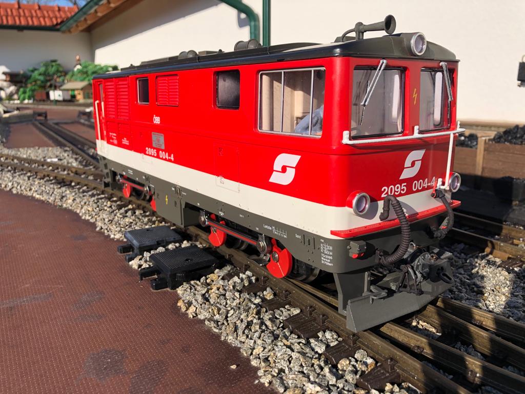 Umbau der 2095 004-4 mit allen Anbauteilen der GartenBahnSchmiede