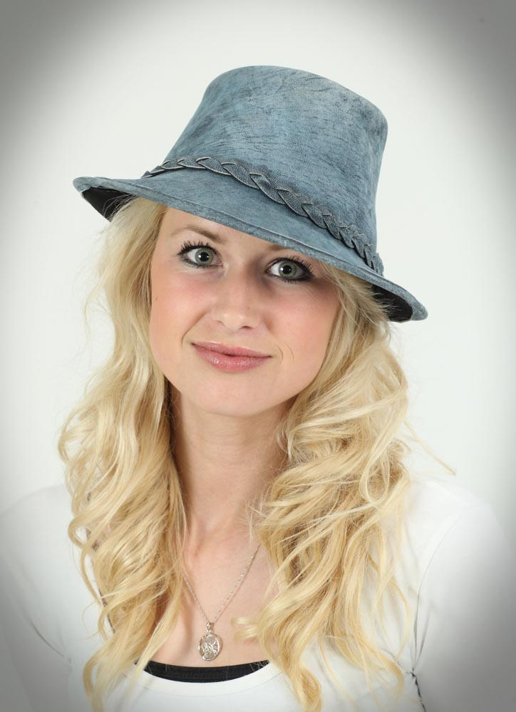 Lederhüte
14K  002