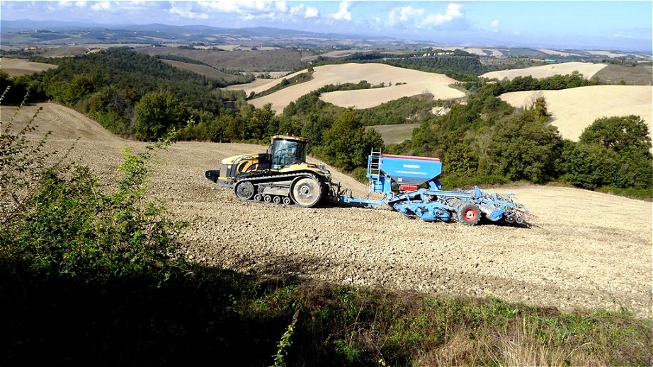 Kettenfahrzeug im Einsatz