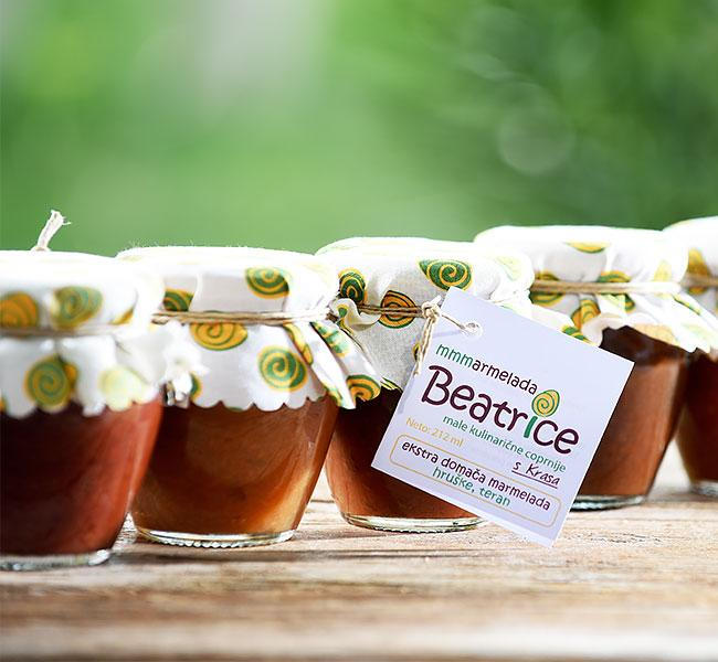 <p class="slider-proj-txt" style="text-align:center">Mmm Beatrice</p>