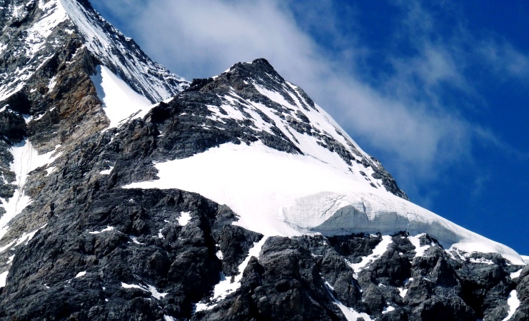 Hängegletscher (Sèrac) - wann siegt die Schwerkraft ?