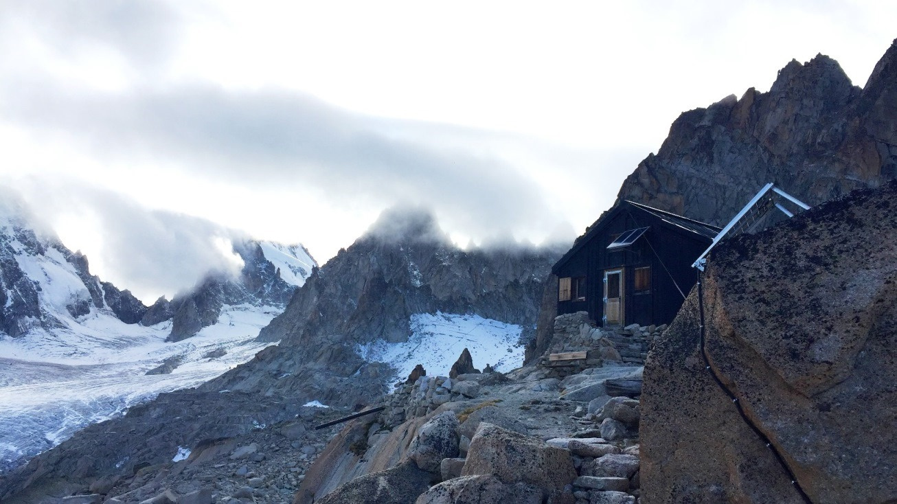 Akklimatisation in einer einsamen Hütte