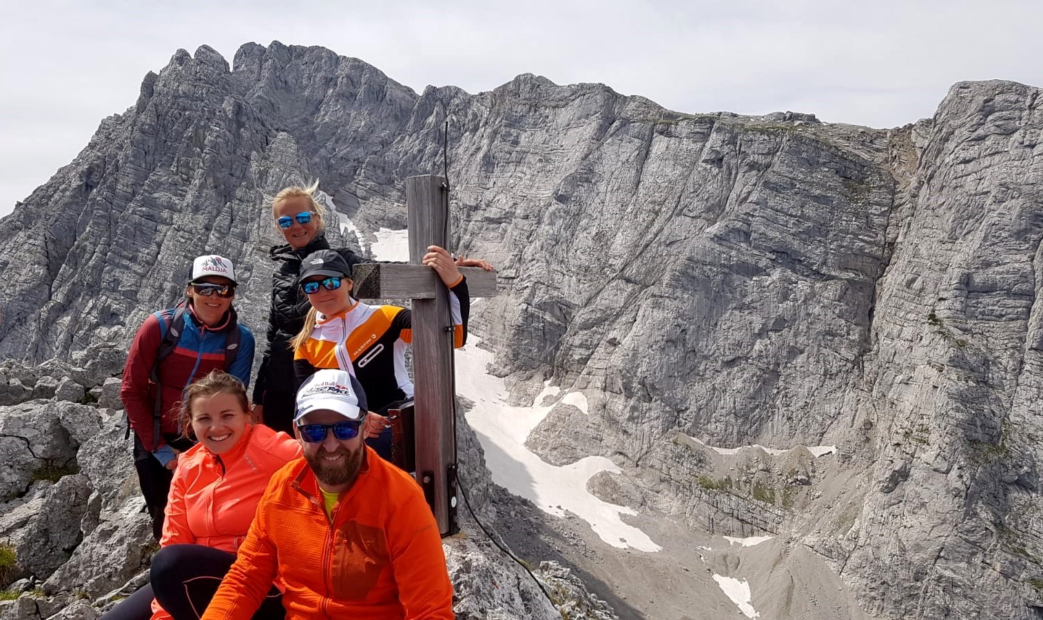Schärtenspitze (2.153 m) dahinter der Hochkalter
