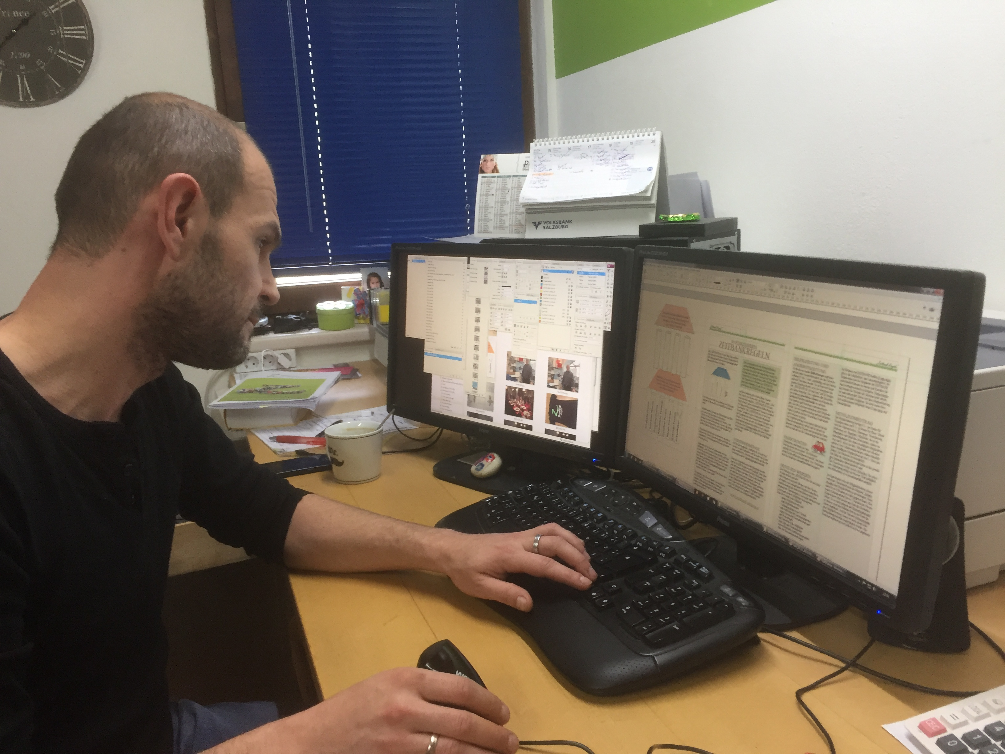 Bernhard Hartenberger verarbeitet Text und Bilder zu einem schönen Layout.