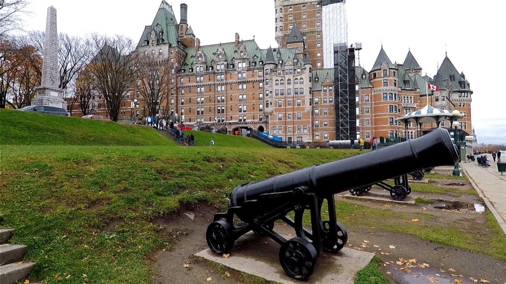 Einst eine waffenstarrende Festung über dem St. Lorenz Strom