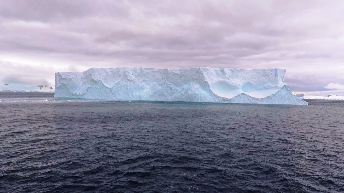 Seine Fläche wird von den Experten auf 1,5 km² geschätzt