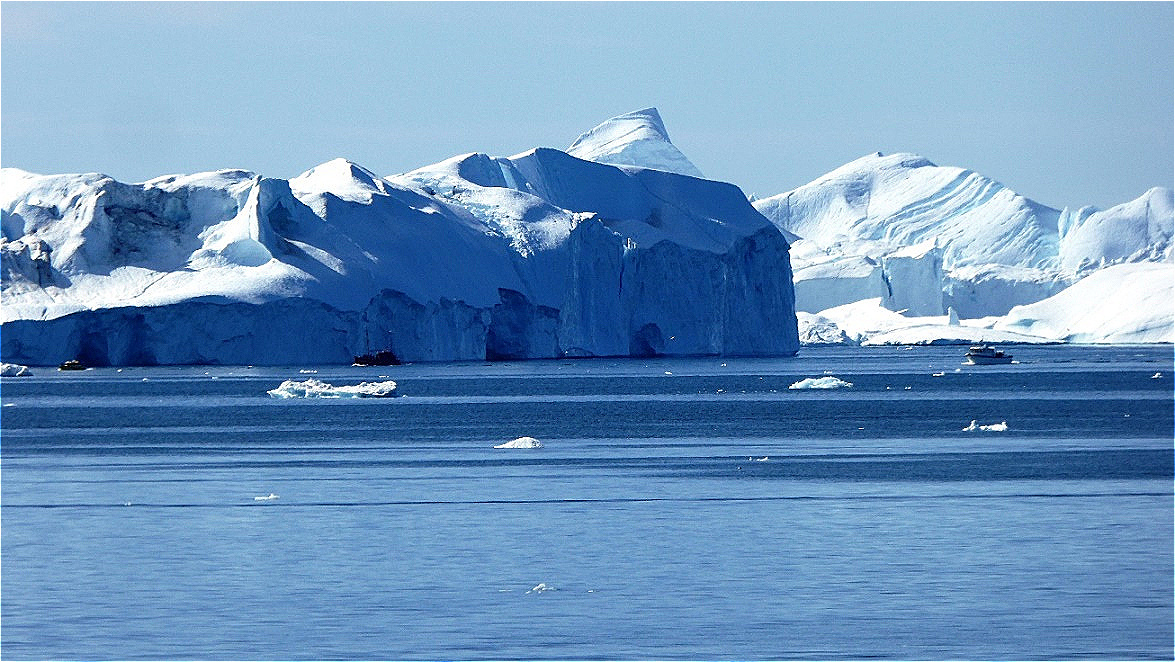 Eiswände mit einer Höhe von 50 bis 80 Meter !