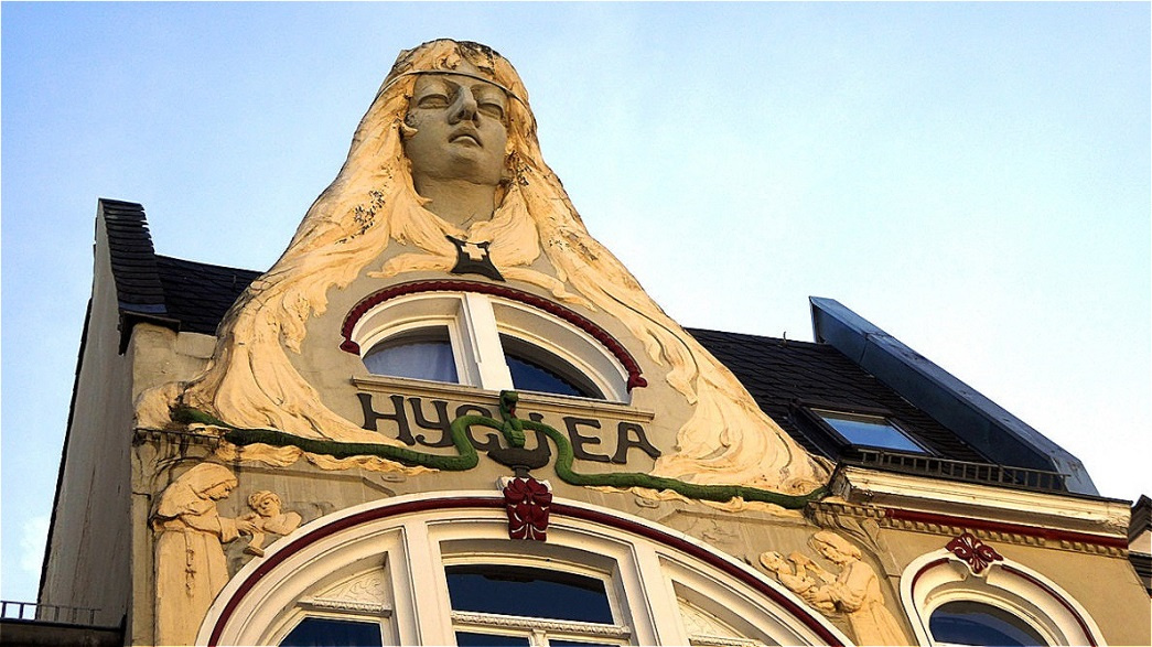 Hygiea war in der griechischen Mythologie die Göttin der Gesundheit und gilt als Schutzpatronin der Apotheker
