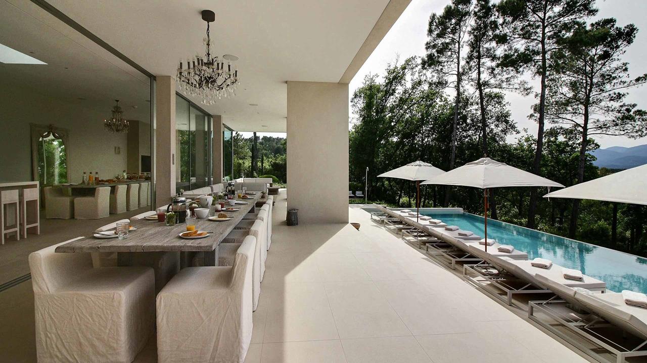 https://0501.nccdn.net/4_2/000/000/038/2d3/Terre-Blanche-Villa-Rental-H02-.jpg