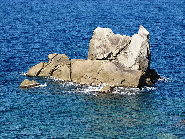 Der "Walross-Felsen"