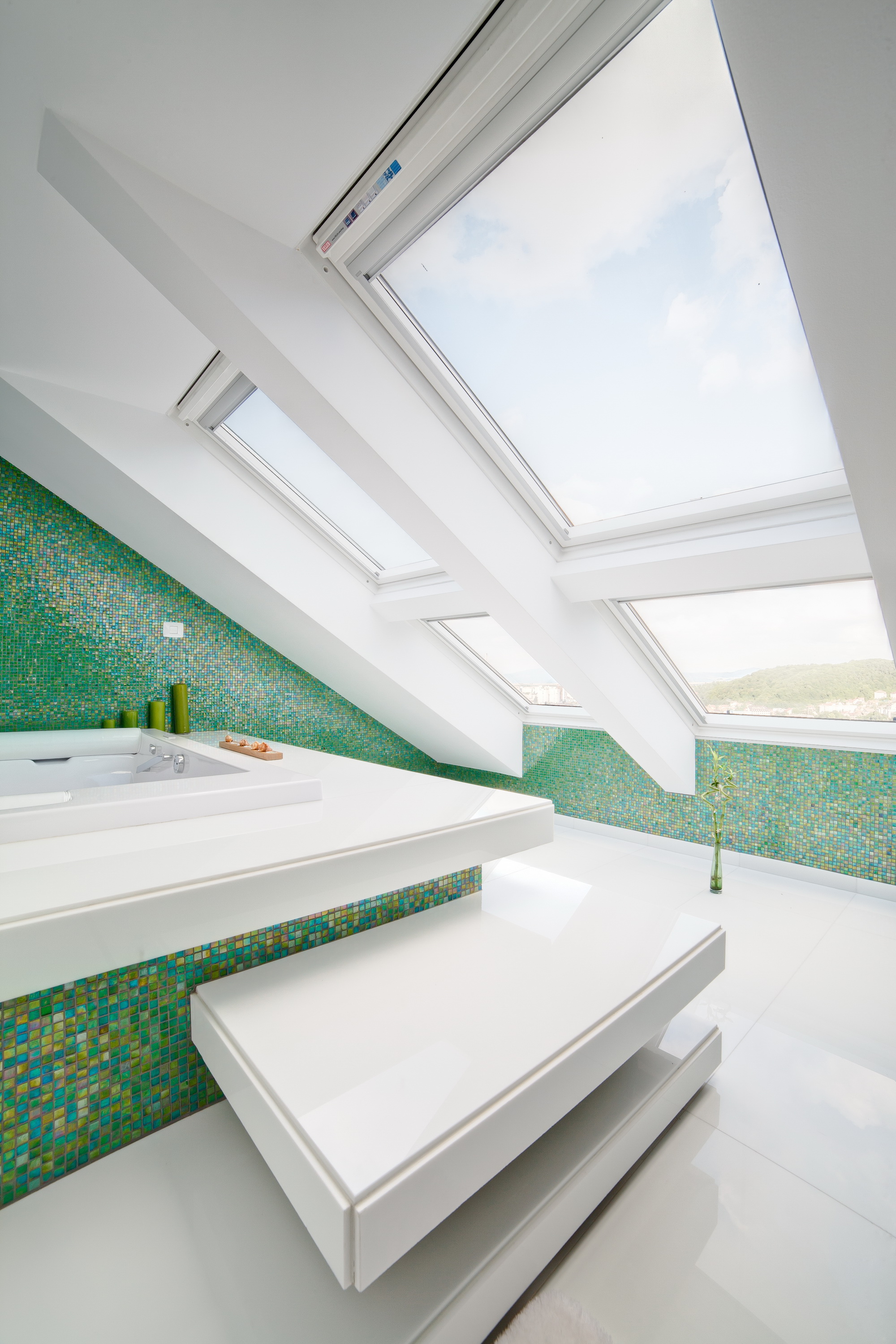 https://0501.nccdn.net/4_2/000/000/038/2d3/cosmindragomir_cetatuiabv_loft_xl_007.jpg
