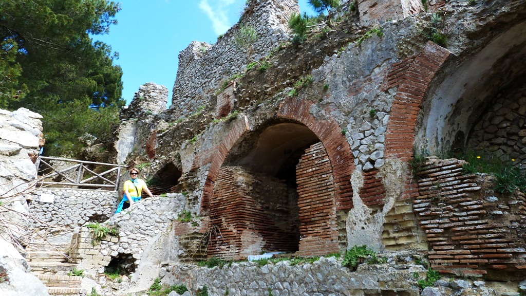 In den Ruinen der Tiberius Villa