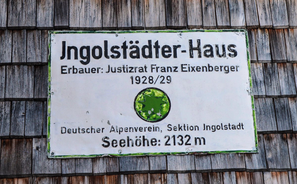 https://0501.nccdn.net/4_2/000/000/038/2d3/ingolstaedter-haus-17.jpg