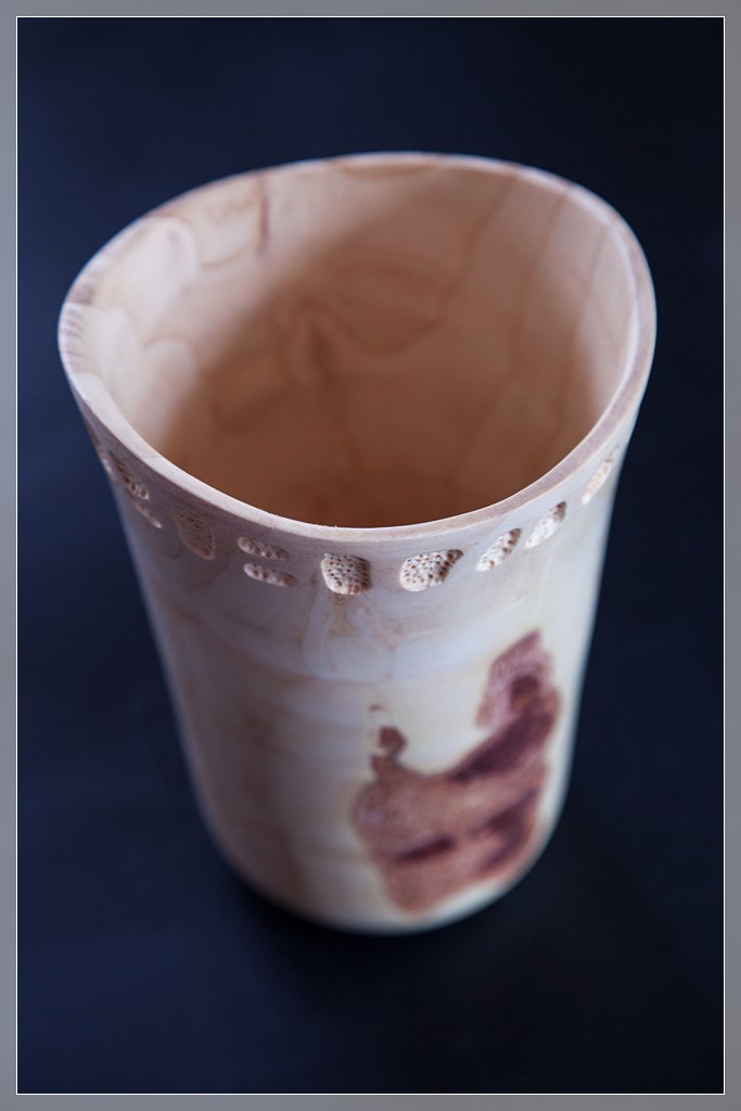 https://0501.nccdn.net/4_2/000/000/038/2d3/vase-tanne-3--1-von-1-.jpg