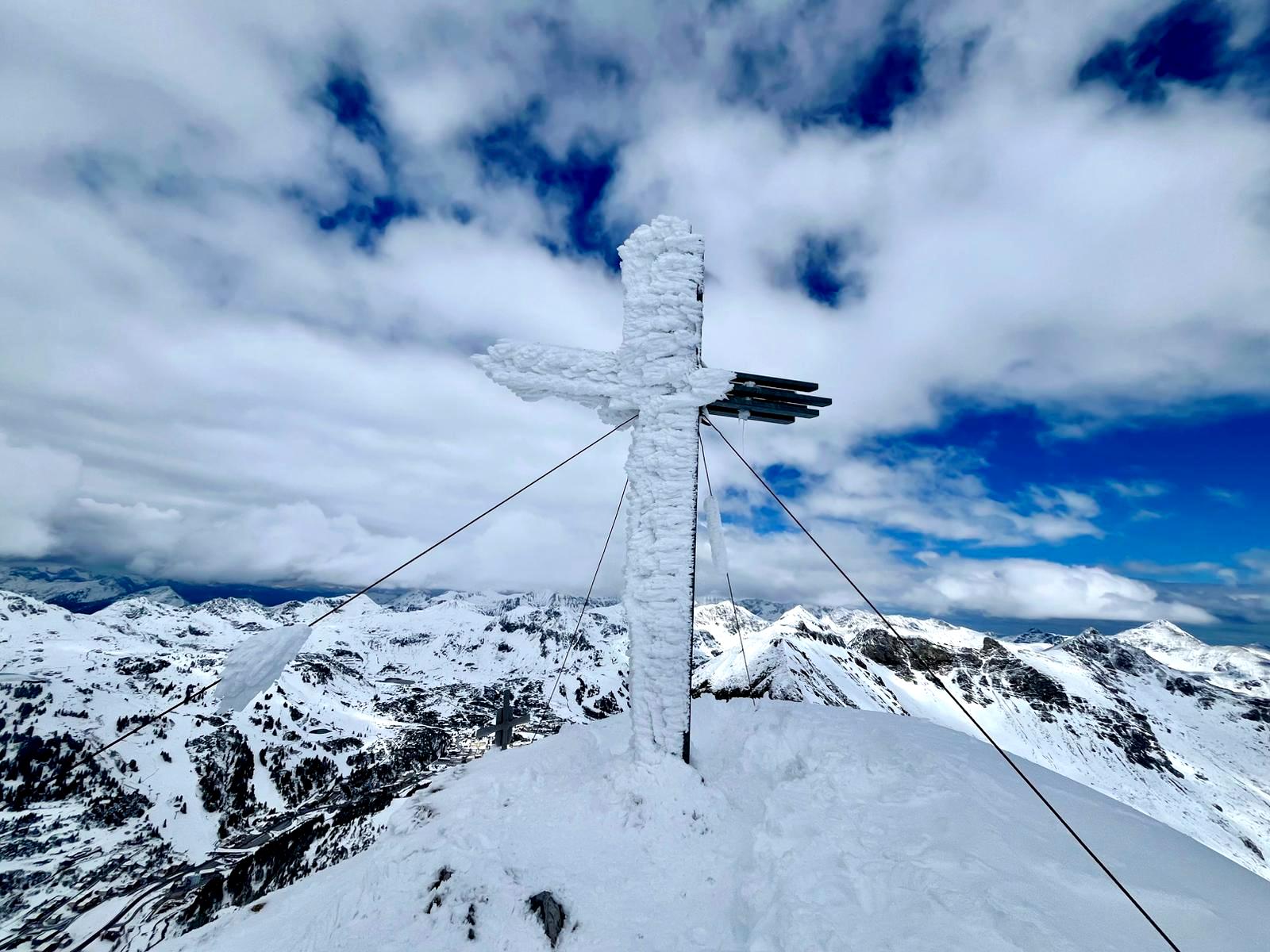 Gipfelkreuz  Gamsspitzl  2.340 m