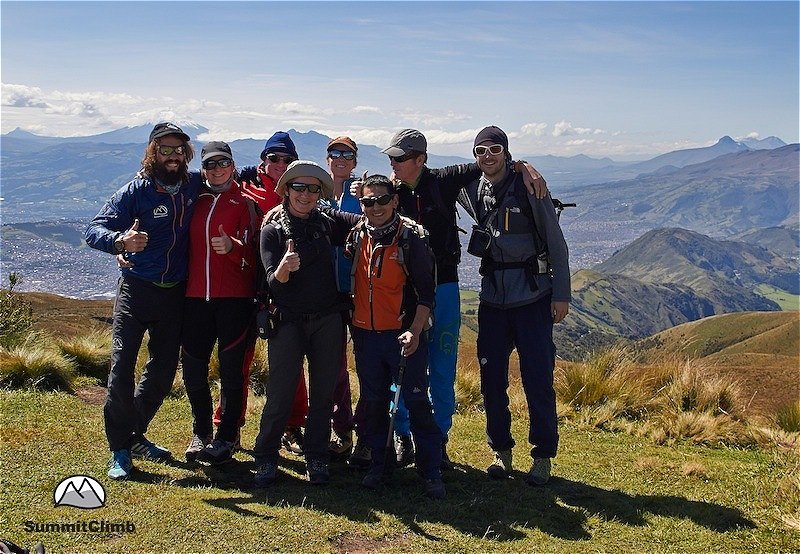 Ecuador 2014/15 - Unsere Gruppe hoch über Quito