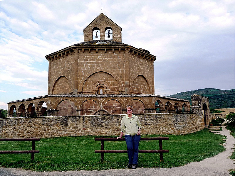 https://0501.nccdn.net/4_2/000/000/03f/ac7/Eunate.jpg
