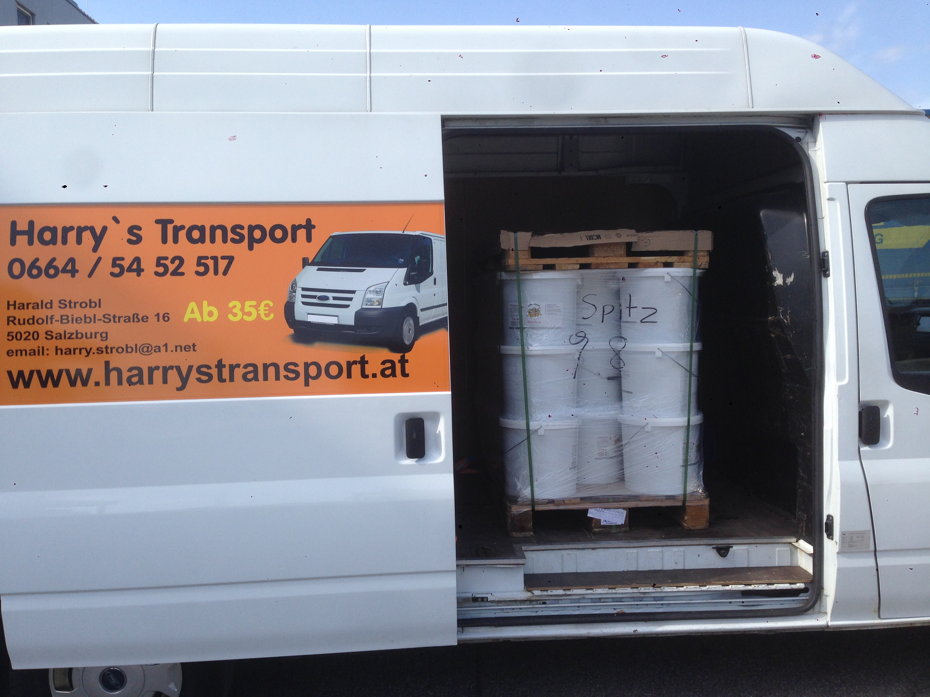 Transport zu einen Malerbetrieb