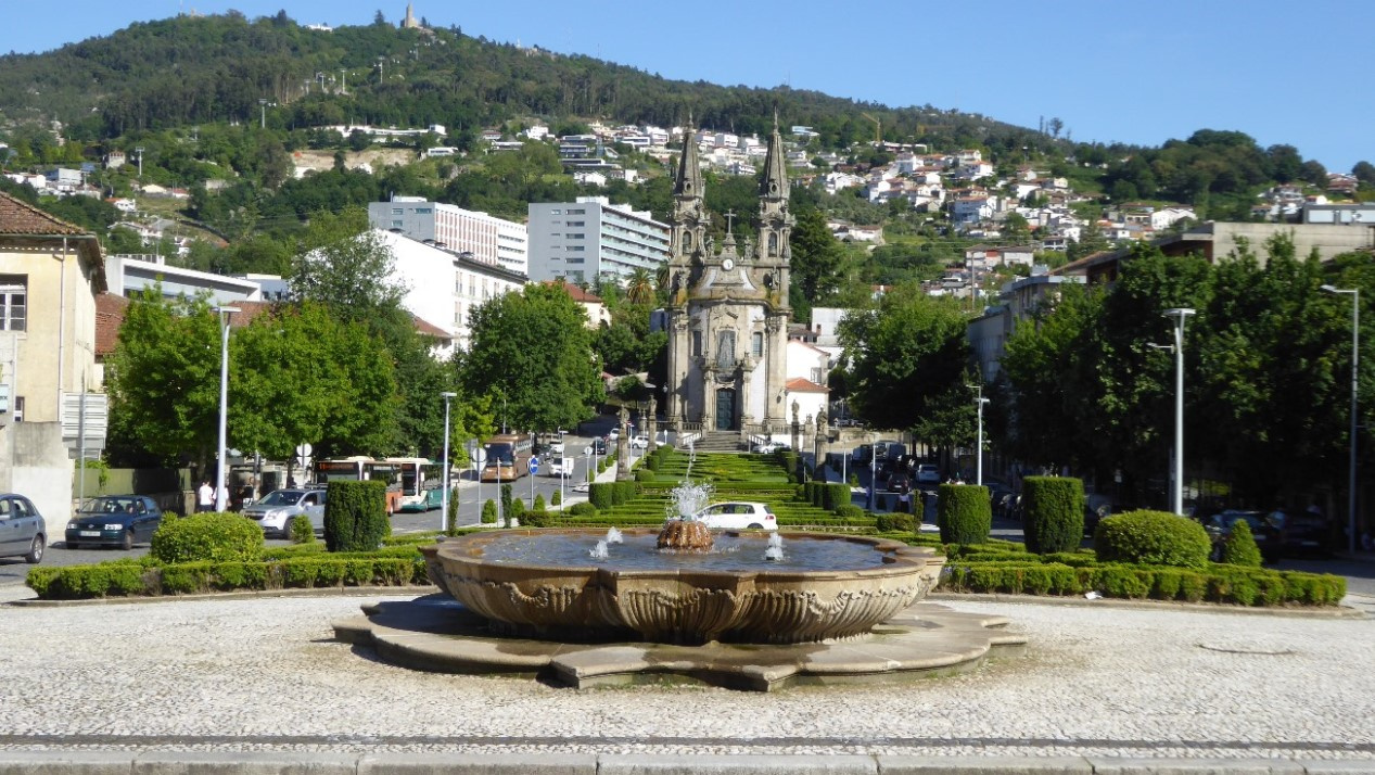 Der Largo do Brasil gehört zu den schönsten Plätzen der Stadt.