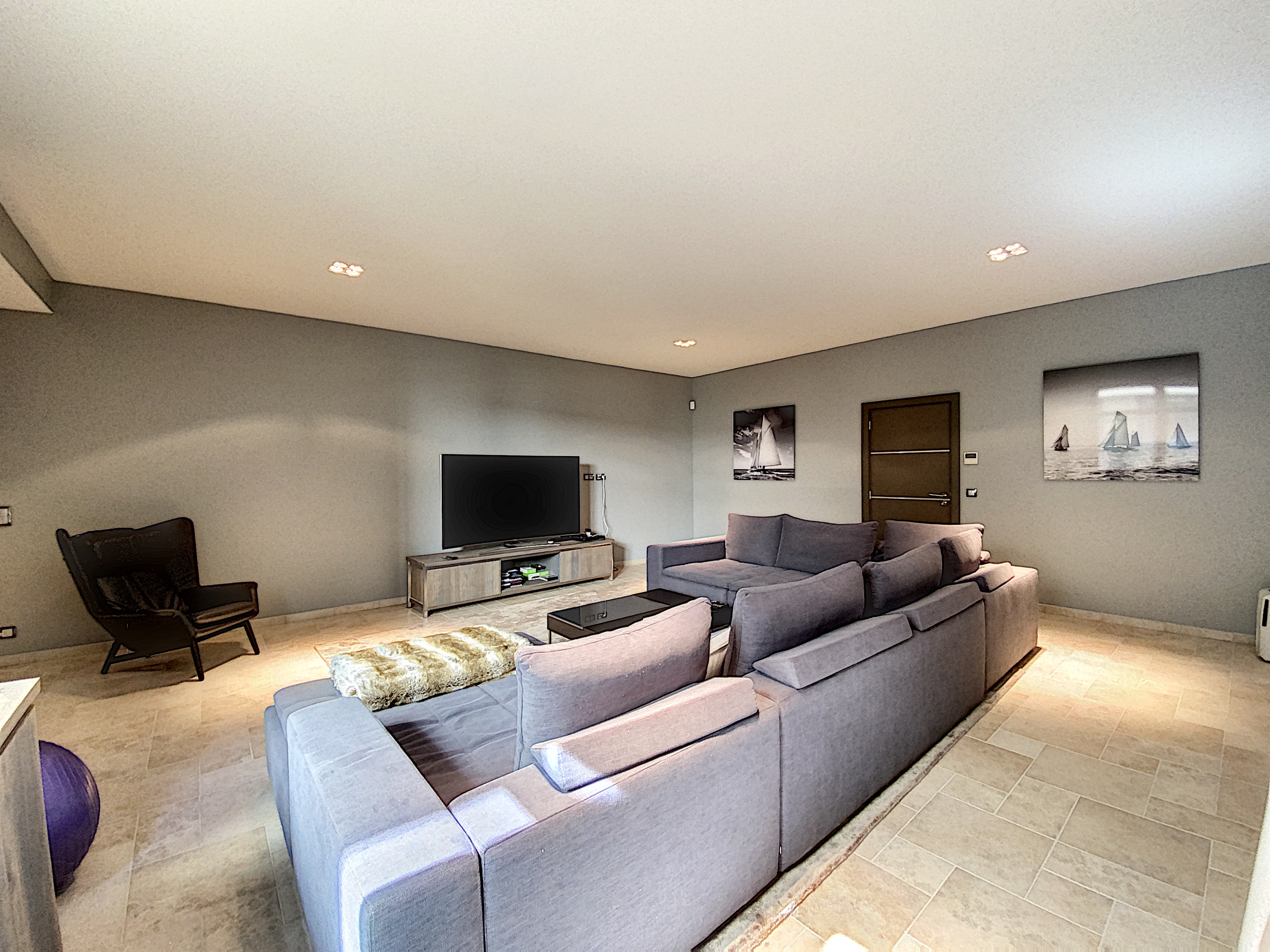 https://0501.nccdn.net/4_2/000/000/03f/ac7/Terre-Blanche-luxury-villa-rental-L13.jpg