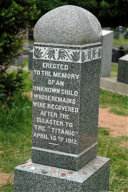Grabstein für ein unbekanntes Kind