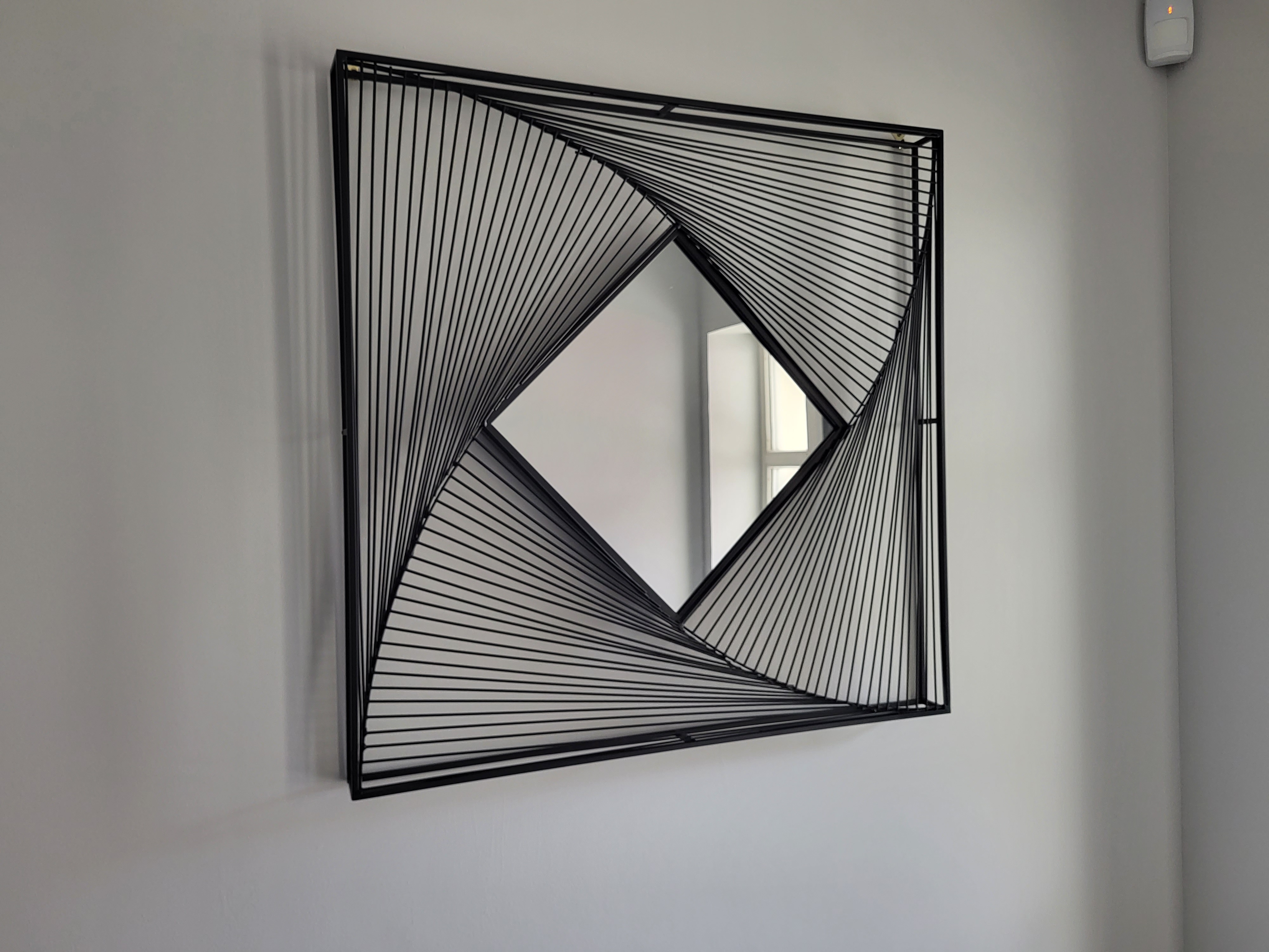 Heavy wall mirror