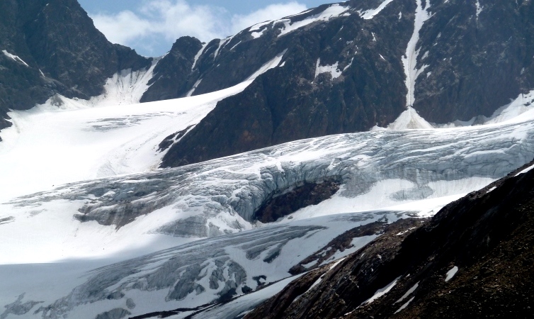 Gletscherzusammenfluß
links der Langtaufererferner und rechts der Bärenbartferner