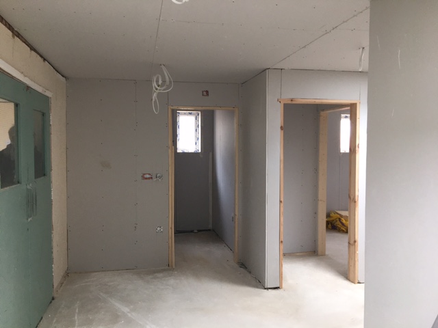 End of Week 11
Plasterboard is ready for a skim 30.04.21