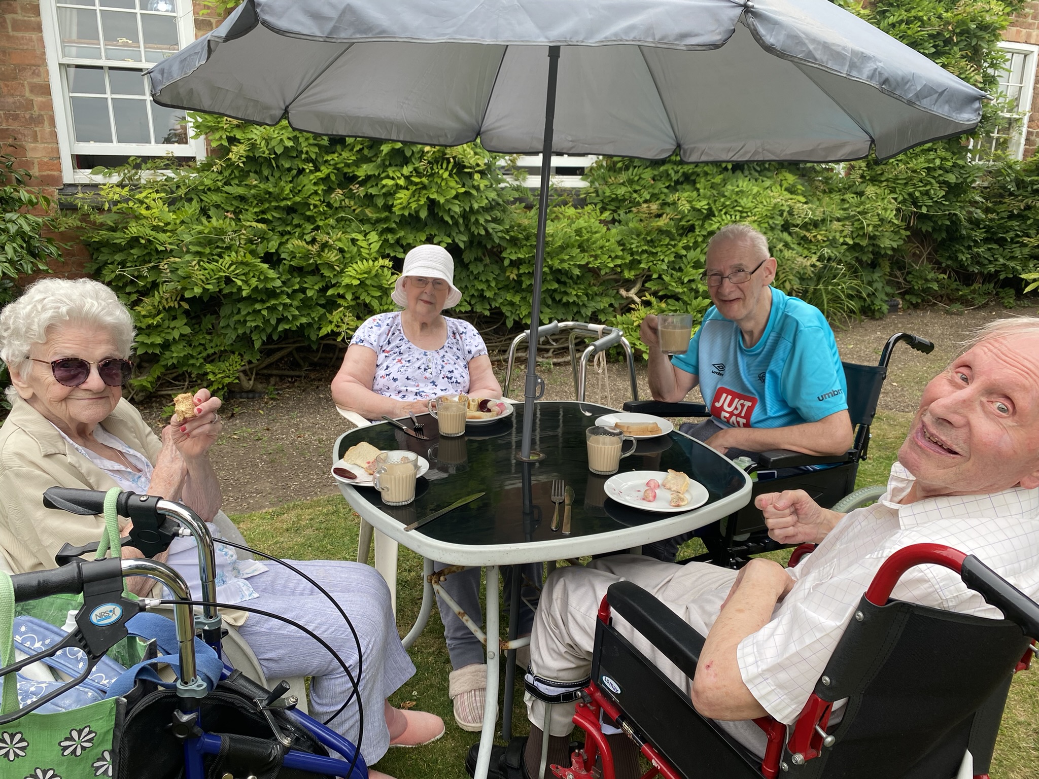 Picnic on The Lawn - July 2022