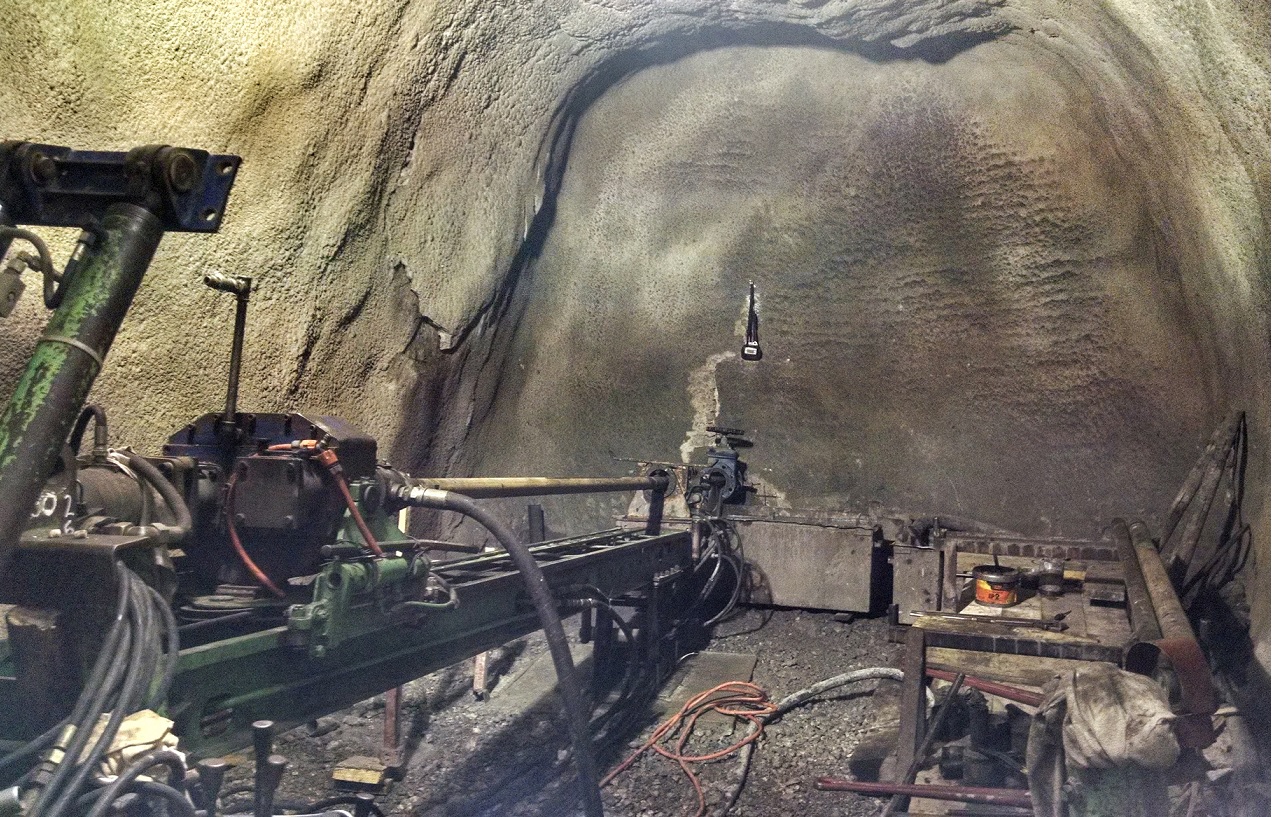 Horizontalno strukturno vrtanje - Predor Karavanke