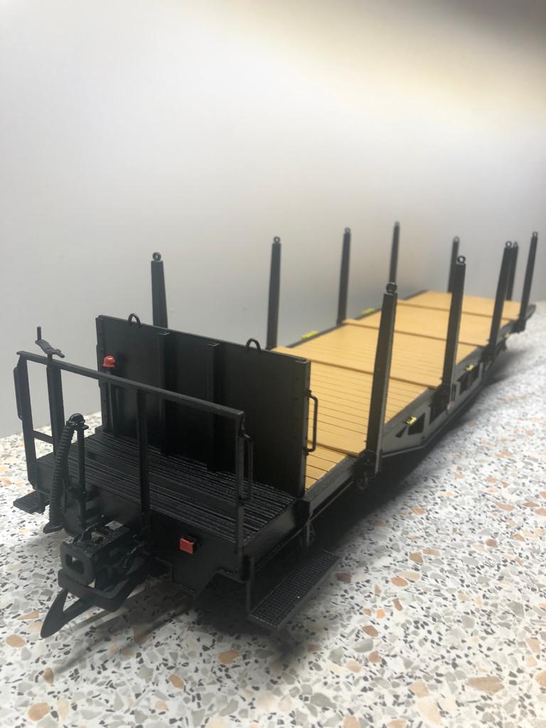 SSm 36820 Blechstirnwand mit Stirnrungen