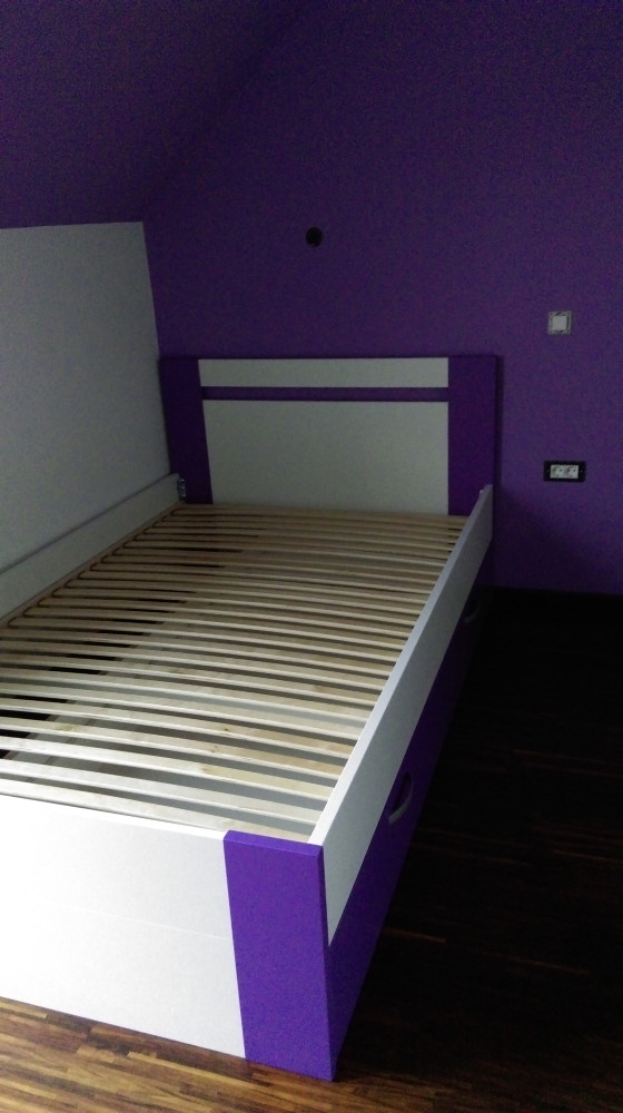 Mladinska postelja 200 x 120 z dodatnim izvlečnim ležiščem