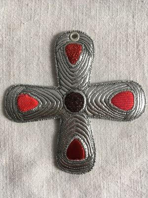 Croix murale décorative