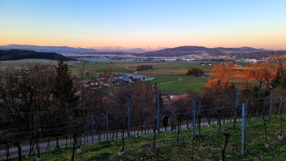 Noch liegt der Talboden im Schatten