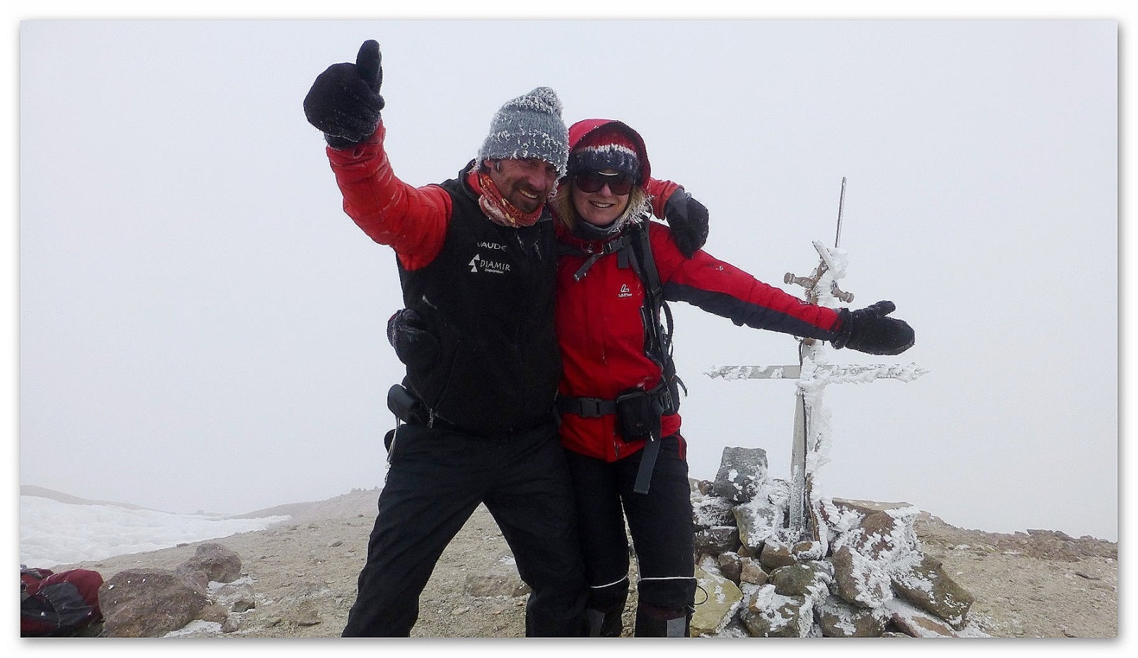 Auf dem  Gipfel des Chachani mit Guide Markus