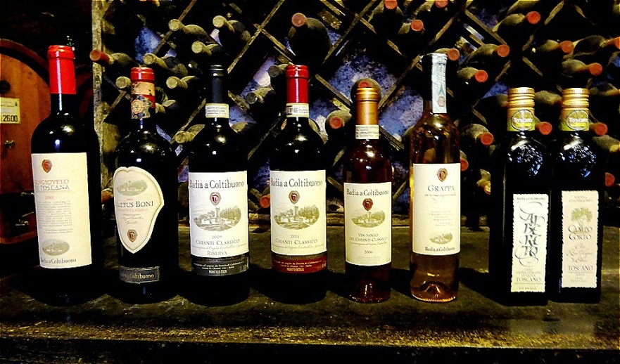 Die erstklassigen Weine der Bastion des toskanischen Terroirs genießen die Wertschätzung von Weinexperten aus aller Welt und werden in Weinführern mit erstklassigen Bewertungen geführt