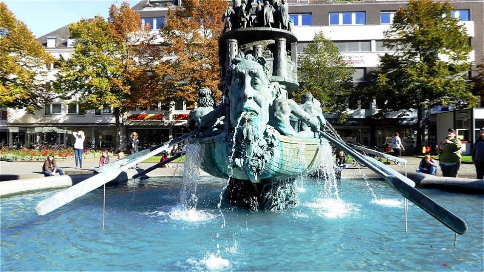 Detail der Historiensäule
