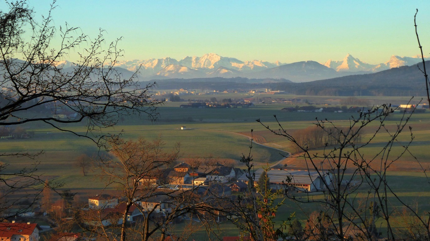 Tiefblick auf den Ortsteil "Gassl"