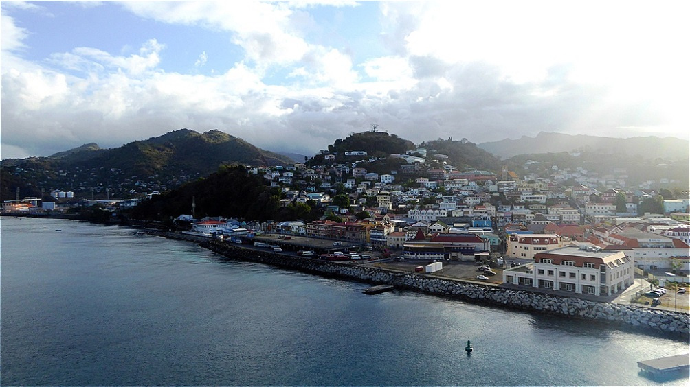 St. George's - langsam kommt die Sonne über die Hügel