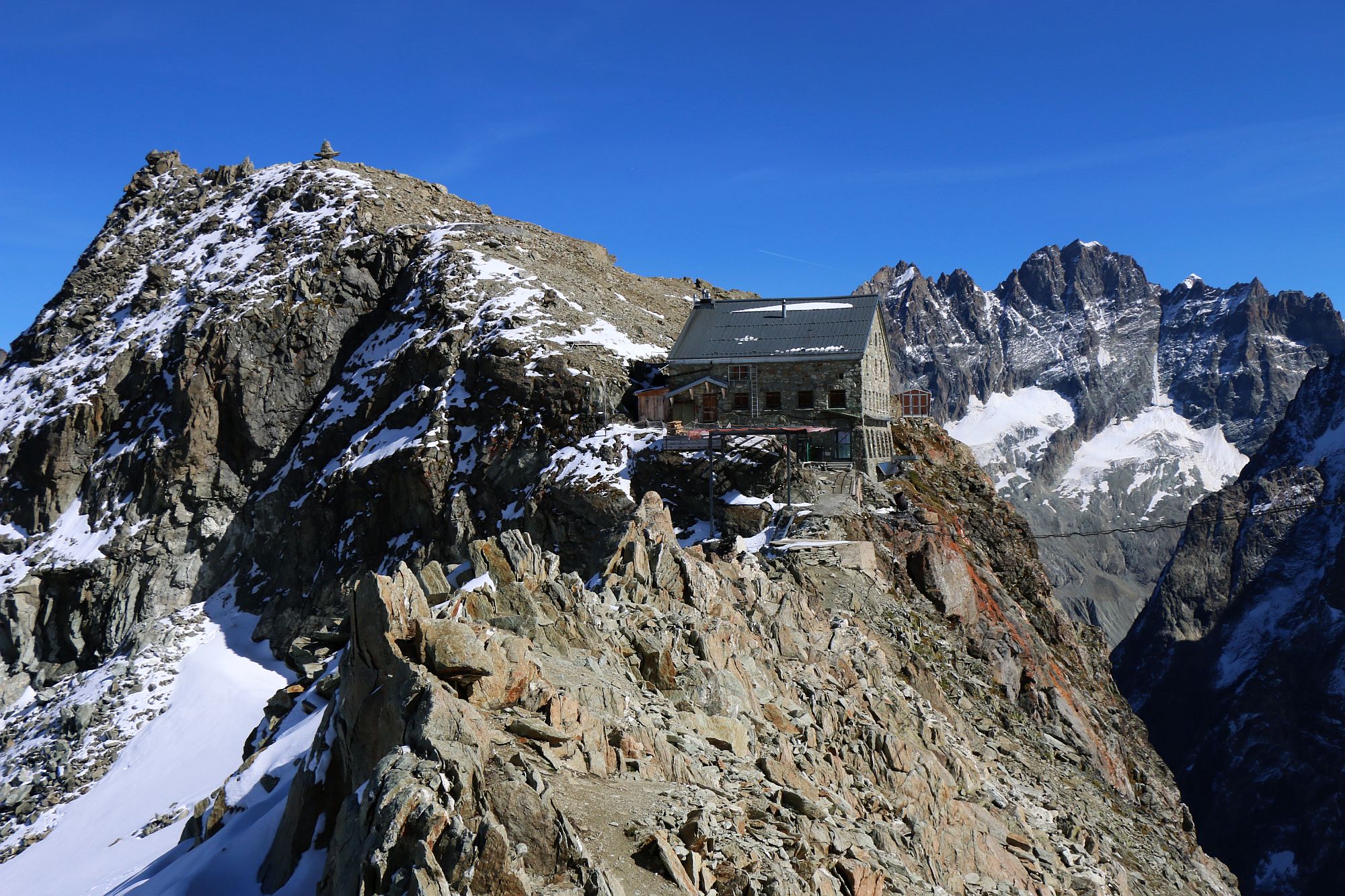 Cabane des Vignettes ( 3.160 m ).